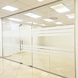 Торговое помещение 35,0 кв.м в Центральном холле Офисного центра